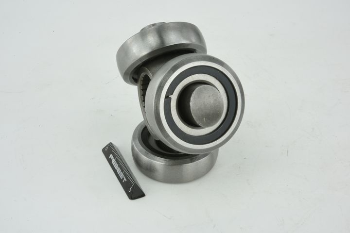 trikojo įvorė, kardaninis velenas