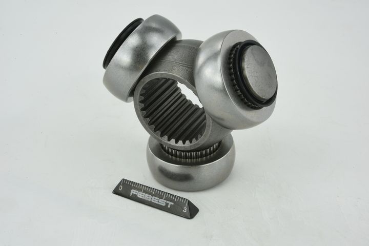 trikojo įvorė, kardaninis velenas