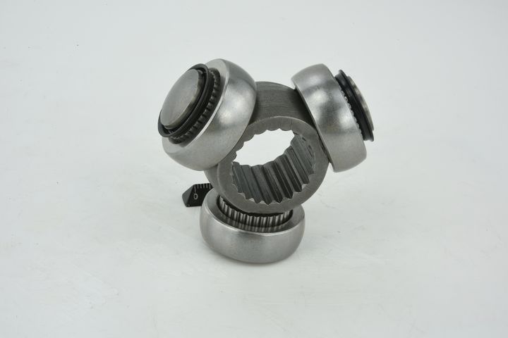 trikojo įvorė, kardaninis velenas