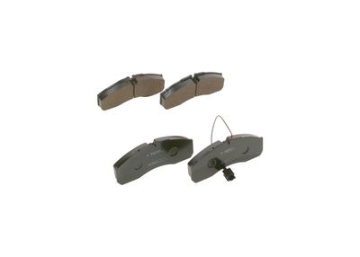 Remblokken set Voor , past: NISSAN CABSTAR, NT400 CABSTAR, NT500  RVI MAXITY 2.5D/3.0D 09.06-