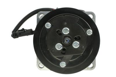 Airconditioning compressor past: CASE IH 110, 120, 130, 150, 68, 75, 78, 86, 94  VALMET 6000, 6100, 6200, 6250 HI, 6300, 6350 HI, 6400, 6550 HI, 6600, 6650 HI, 6800, 6850 HI, 6900, 8000, 8050