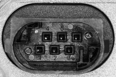 DROSSELKLAPPENSTUTZEN VEMO V33810004 1