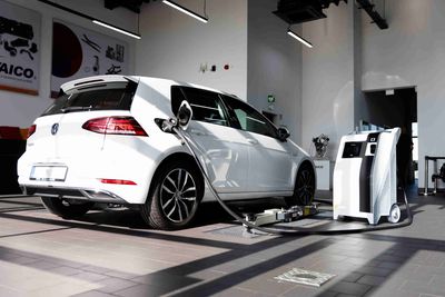 ÎNCăRCăTOR BATERIE DE ACțIONARE VEMO V99270016 5