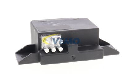 RELEU POMPA COMBUSTIBIL VEMO V15710068 34