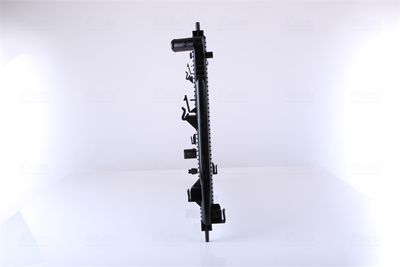 Radiator, motorkjøling NISSENS 606120 for NISSAN