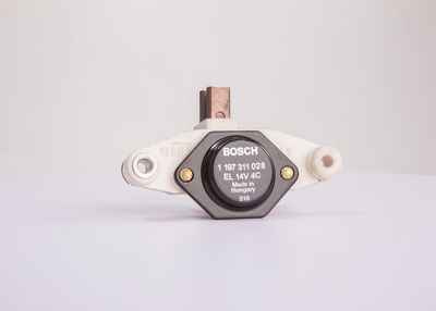 GENERATORREGLER BOSCH 1197311028 15