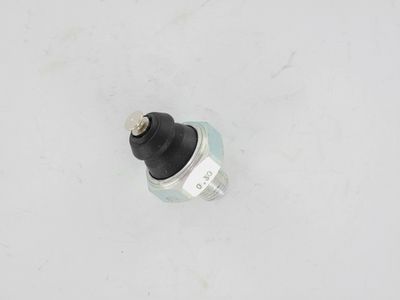 датчик за налягане на маслото LUCAS SOB806