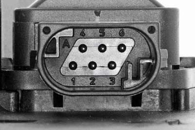 FAHRPEDAL VEMO V20820001 1
