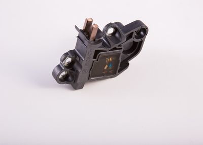 REGULATOR ALTERNATOR BOSCH 0272220733 14