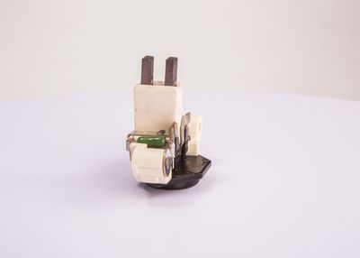 REGULATOR ALTERNATOR BOSCH 1197311213 11