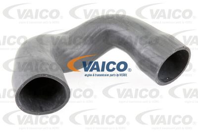 Трубка нагнетаемого воздуха VAICO V10-3821 для VW TOUAREG