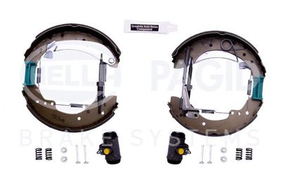 Zestaw szczęk hamulcowych HELLA PAGID 8DB 355 004-221