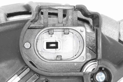 GENERATOR / ALTERNATOR VEMO V101350094 1