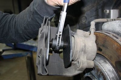 Brilliant Tools BT706007 Ráčnové vratné zařízení na písty brzdových válců, přepínací