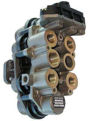 Multi-systeem ventiel, vier-circuit past: IVECO EUROSTAR, EUROTECH MH, EUROTECH MP, EUROTECH MT, EUROTRAKKER 01.92-