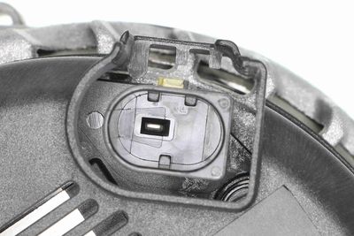 GENERATOR / ALTERNATOR VEMO V101350036 1