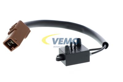 COMUTATOR ACTIONARE AMBREIAJ (TEMPOMAT) VEMO V22730020 17