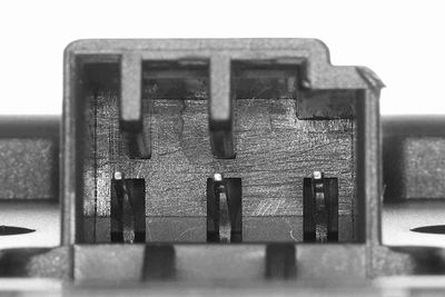 COMUTATOR MACARA GEAM VEMO V48730012 1