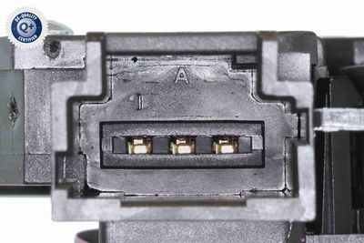 COMUTATOR ACTIONARE AMBREIAJ (TEMPOMAT) VEMO V24730088 2