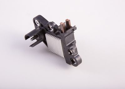 REGULATOR ALTERNATOR BOSCH 0272220733 7