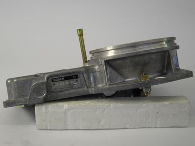 Датчик потока воздуха BOSCH 0 438 121 051 для AUDI 200