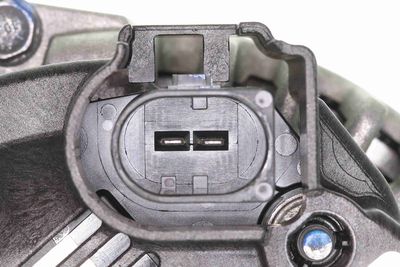 GENERATOR / ALTERNATOR VEMO V101350111 1