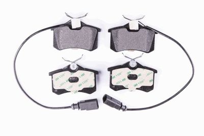 Комплект тормозных колодок, дисковый тормоз HELLA 8DB 355 013-131 для AUDI A4