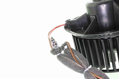 VENTILATOR HABITACLU VEMO V15031928 1