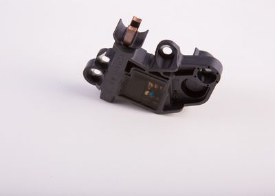 REGULATOR ALTERNATOR BOSCH 0272220733 17
