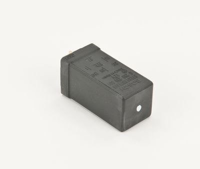 RELAIS KRAFTSTOFFPUMPE BOSCH 0280230001 13