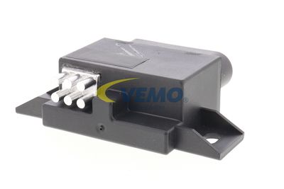RELEU POMPA COMBUSTIBIL VEMO V15710068 40