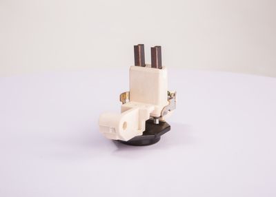 REGULATOR ALTERNATOR BOSCH 1197311213 24