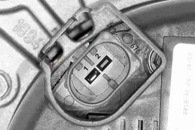 GENERATOR / ALTERNATOR VEMO V101350023 1