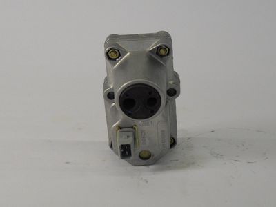 REGULATOR PORNIRE LA RECE BOSCH 0438140020 1