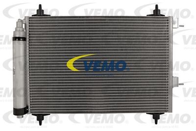 VEMO V42-62-0009 Радіатор кондиціонера 