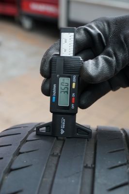 Posuvné měřítko KS TOOLS BT114903