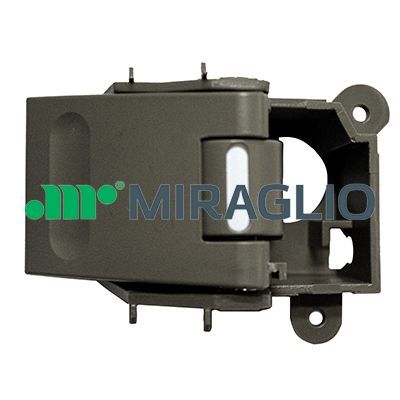 MANER USA ECHIPARE INTERIOARA