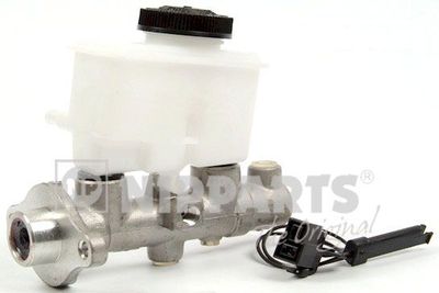 Hlavní brzdový válec NIPPARTS J3103033