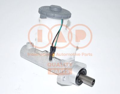 Главный тормозной цилиндр IAP QUALITY PARTS 702-06015