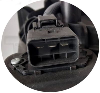 VENTILATOR RADIATOR TYC 8130008 2