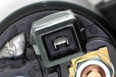 STARTER VEMO V101215970 1