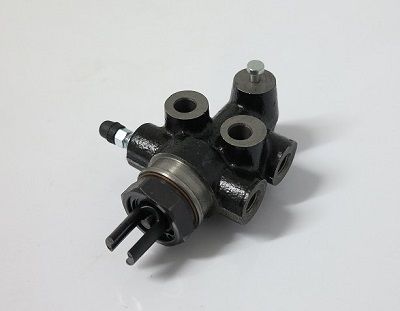 AUTO CYLINDERS Brake Force Regulator
