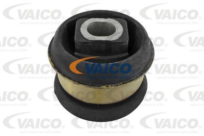 VAICO V10-2423 Сайлентблок задней балки  для AUDI COUPE (Ауди Коупе)