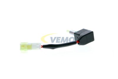 COMUTATOR ACTIONARE AMBREIAJ (TEMPOMAT) VEMO V52730008 24