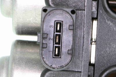 KüHLMITTELREGELVENTIL VEMO V10771043 2