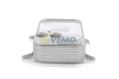 ÖLKüHLER MOTORöL VEMO V15606026 49