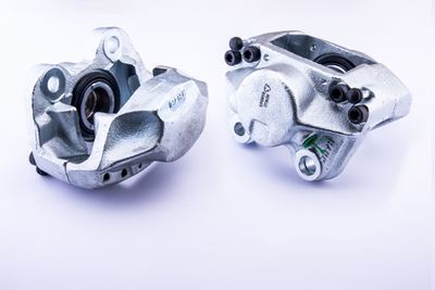 Brzdový třmen HELLA 8AC 355 391-211