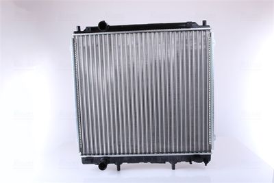 NISSENS 67483 Радиатор охлаждения двигателя  для HYUNDAI TERRACAN (Хендай Терракан)