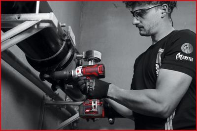 Ks Tools - Uťahovačka 18V 1/2" 690Nm s AKU 4Ah