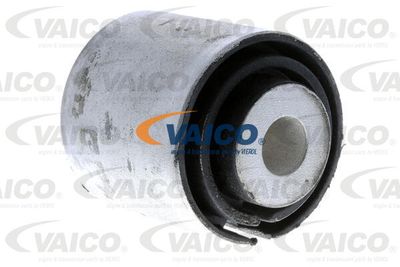 VAICO V20-2609 Сайлентблок задней балки  для BMW 1 (Бмв 1)